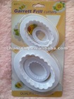 plastic cake cutters, cake decorating plunger cutter, garrett frill cutters