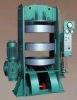 Tyre shaping and curing press