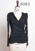 black blouse , base shirt