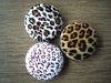 COMPACT MIRROR WITH LEOPARD PRINT