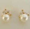 gold plated big pearl lady zircon earring